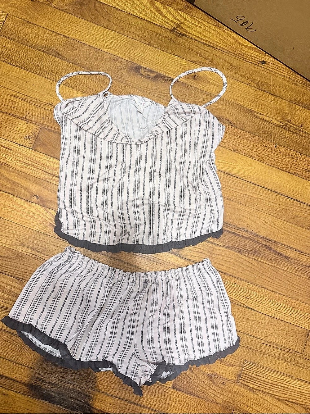 SHEIN Striped Two-Piece Set in White & Black Size Medium